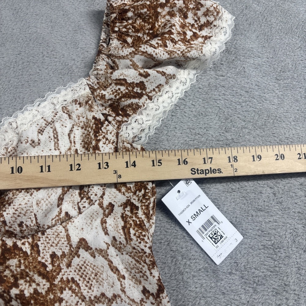 NWT WAYF Women's Melissa Lace Trim Sweetheart Top Python Print Brown Size XS - Picture 7 of 12